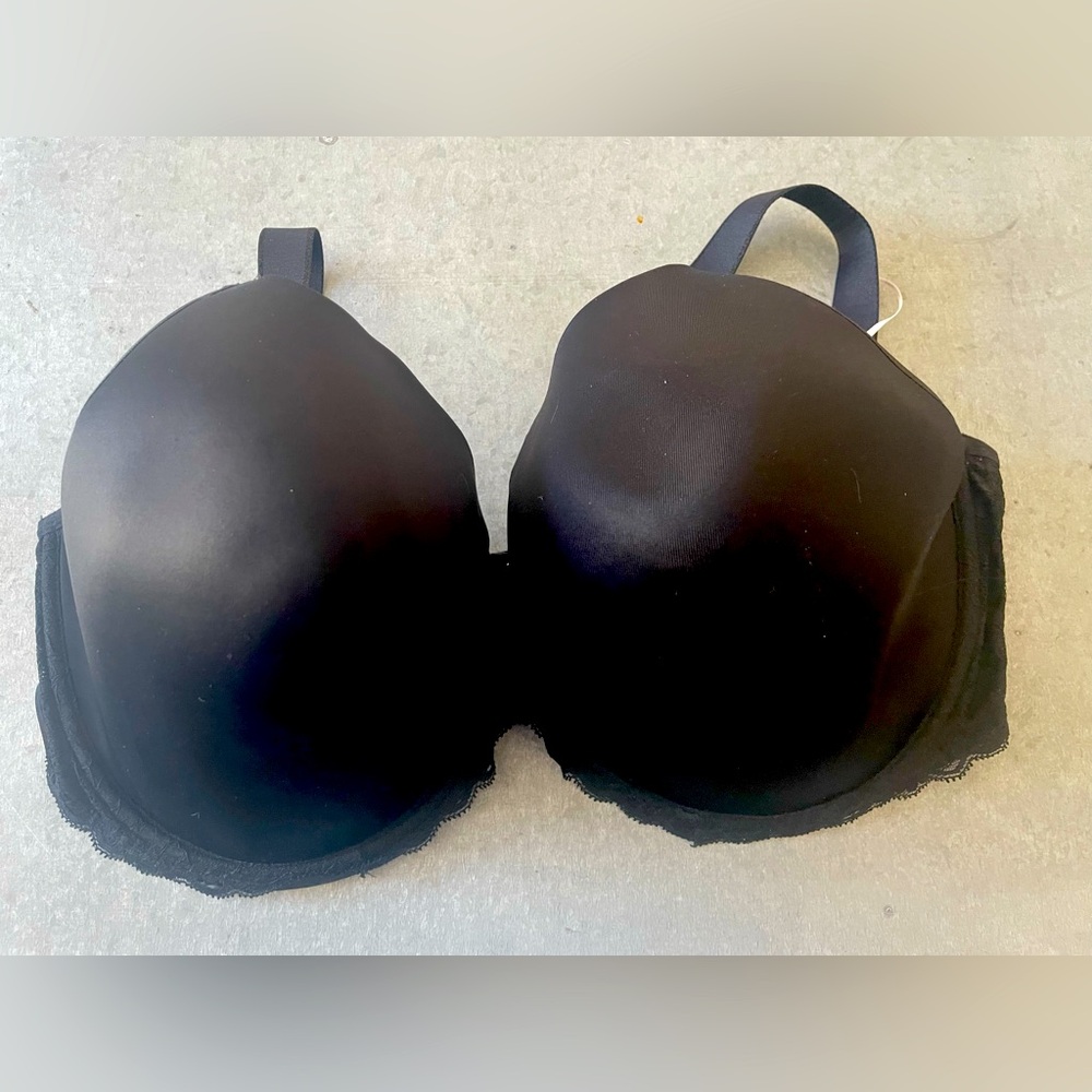 Freya molded Demi size 38J US